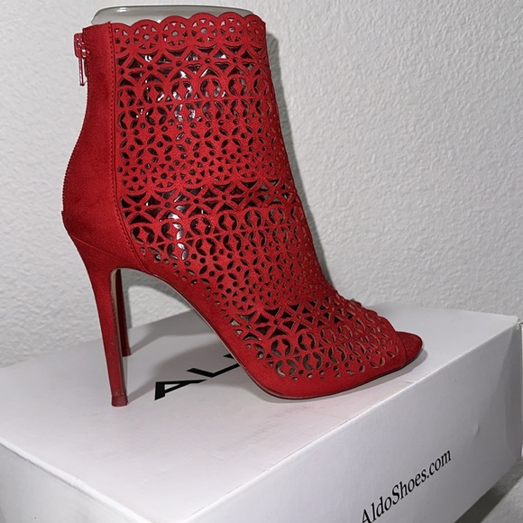 Heel Boot - Picture 7 of 8